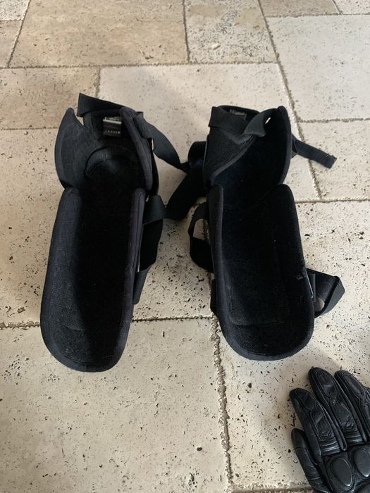 Mănuși Dainese + genunchiere Super shield