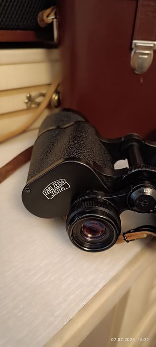 Бинокль CARL ZEISS 10x50