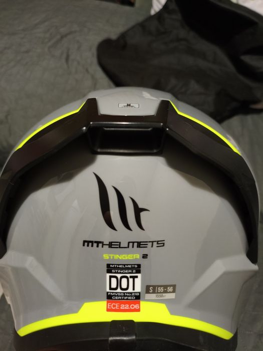 Каска MT Helmets размер S .Като НОВА !!  70€