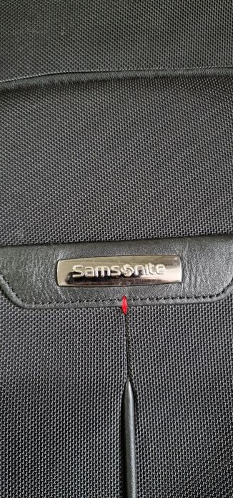 Чемодан не большой