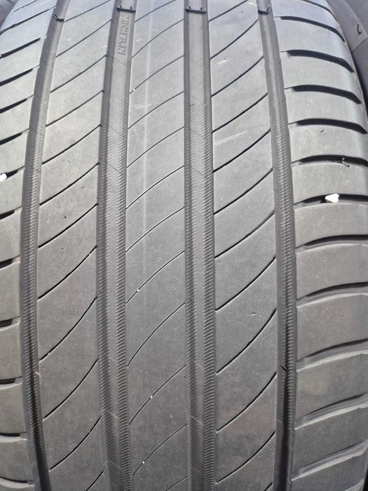 225/55/17 Michelin