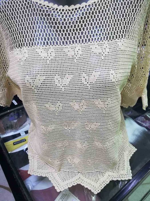 Дамска блузка с къс ръкав, на една игла