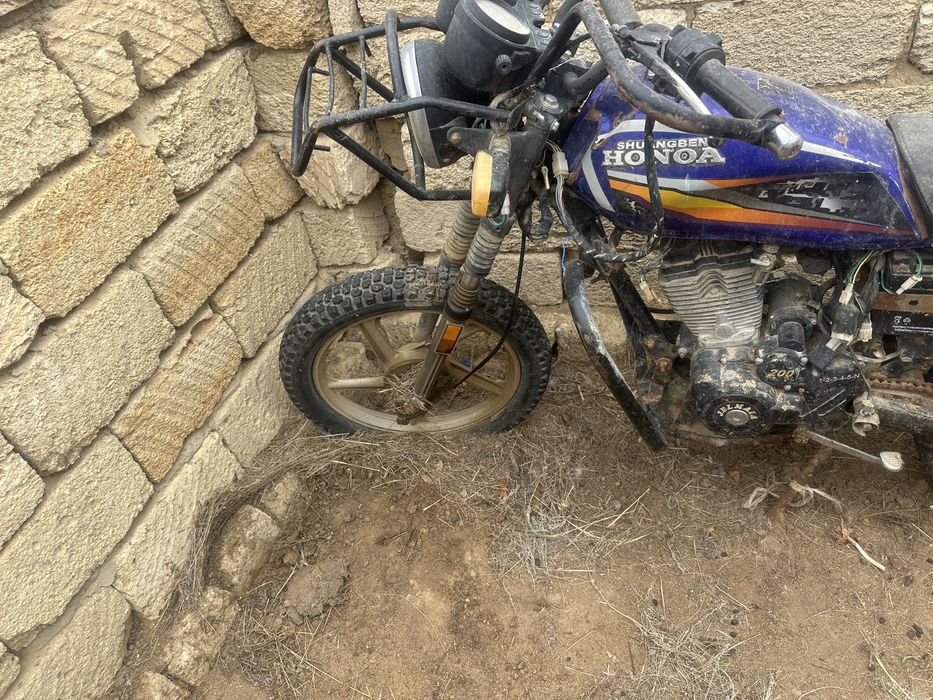 Honoa eng:jm m16 200cc