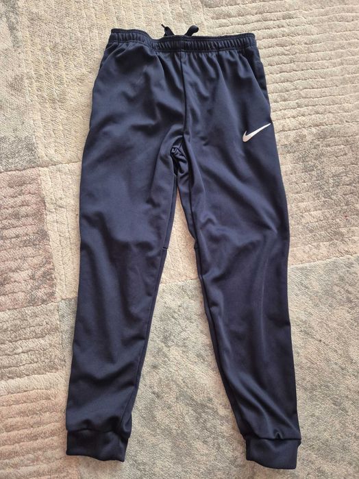 Детски анцунг Nike