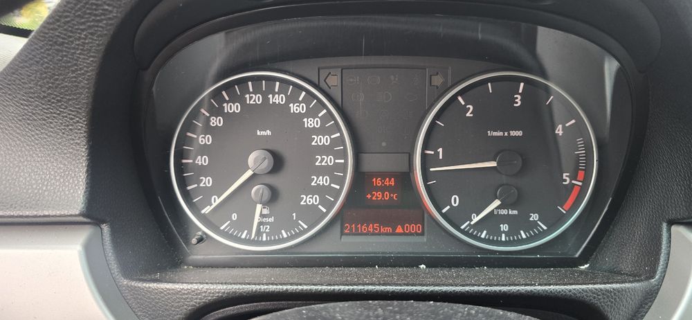 BMW E90 320D An 2005
