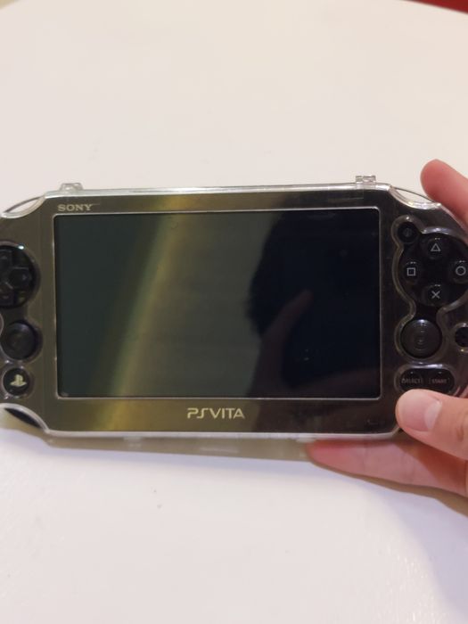 PS Vita 2000 Slim