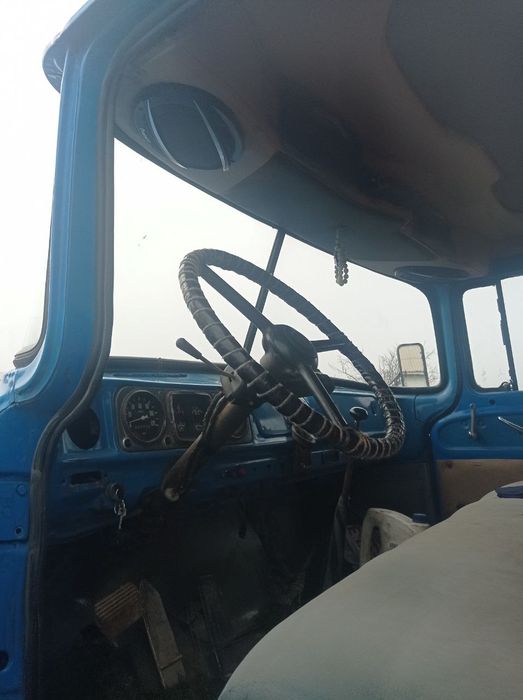 Зил юрибтурибти ишга тайор харажати йок йили 1979 .урал матор.