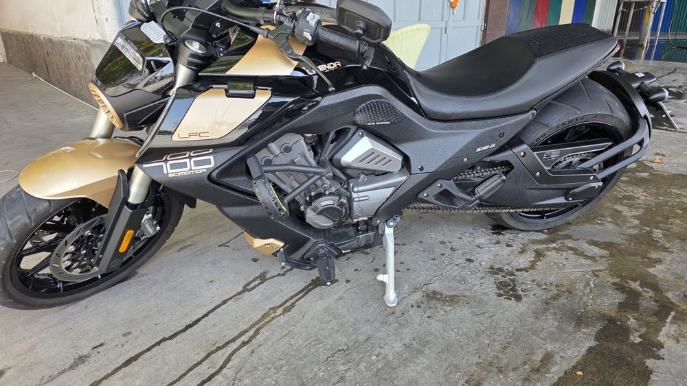 Мотоцикл Benda lfc700 pro