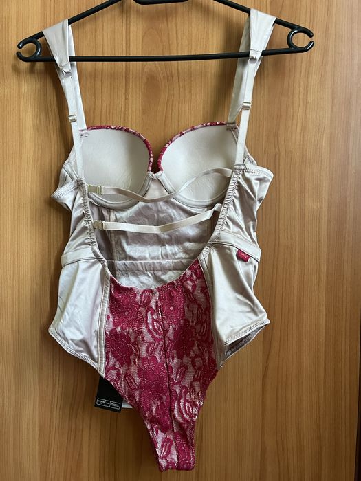 Body cu dantela Guess