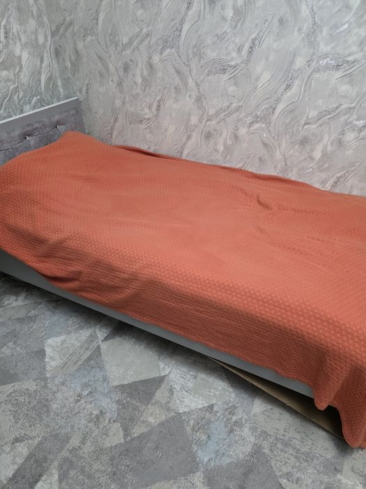 Срочно продам кровать полуторка