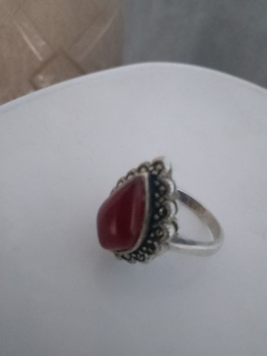 Продам серебряное кольцо