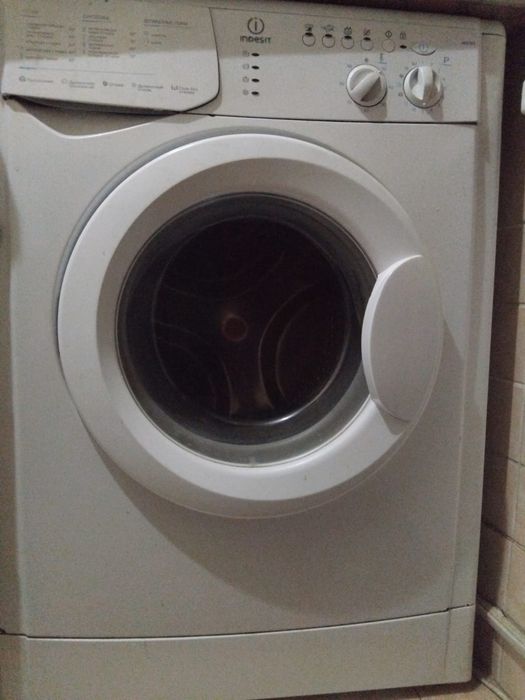 Стиральная машина Indesit