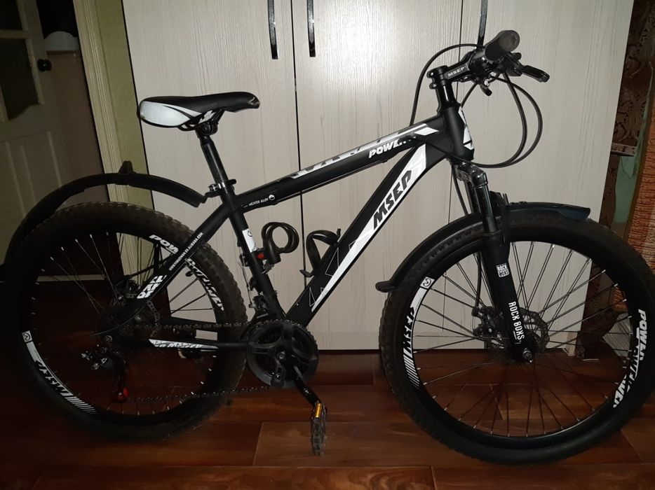 Велосипед спортивный.