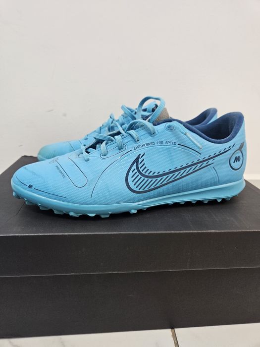 Ghete fotbal / Adidași Nike Mercurial mărimea 40.5 TF