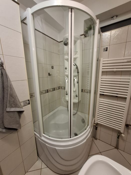 Cabina de dus sticla Sanotechnik cu cadita adâncă si sistem hidromasaj