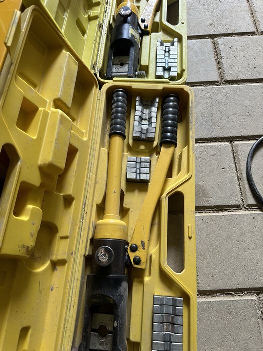 Cleste sertizat papuci elecreici