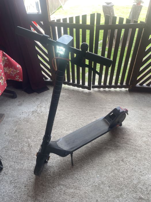 Trotineta xiaomi scooter 4 lite
