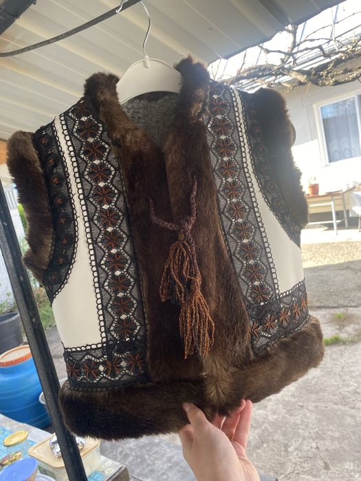 Bundite  de copii - veste popualre lucram pe comanda si pe stoc