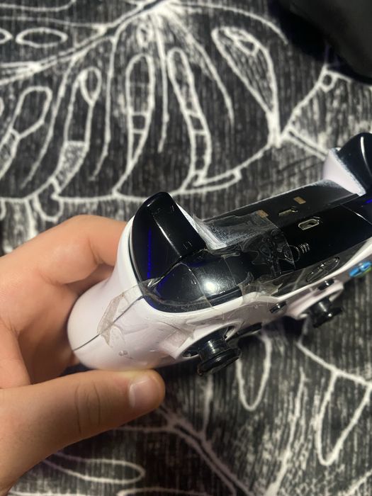 Vand 3 manete la 250 lei!