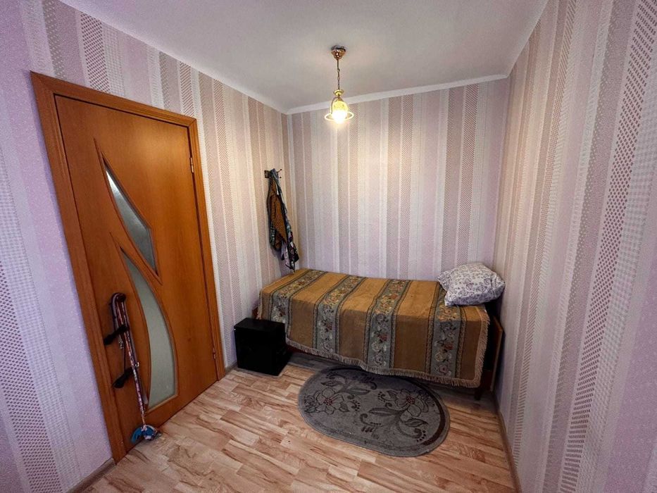 Продаётся 2-комнатная в Центре!