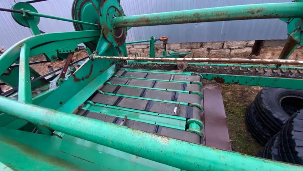 Жатка прицепнаяя