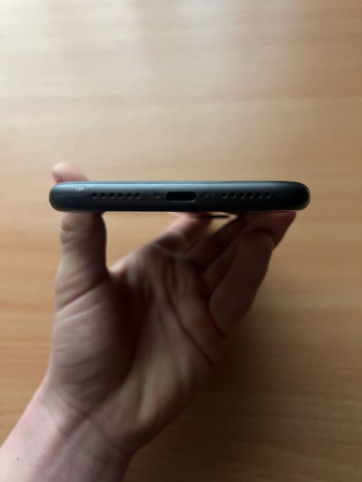 iPhone 11 — True Tone