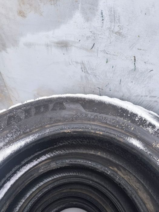 Продам шины зима.