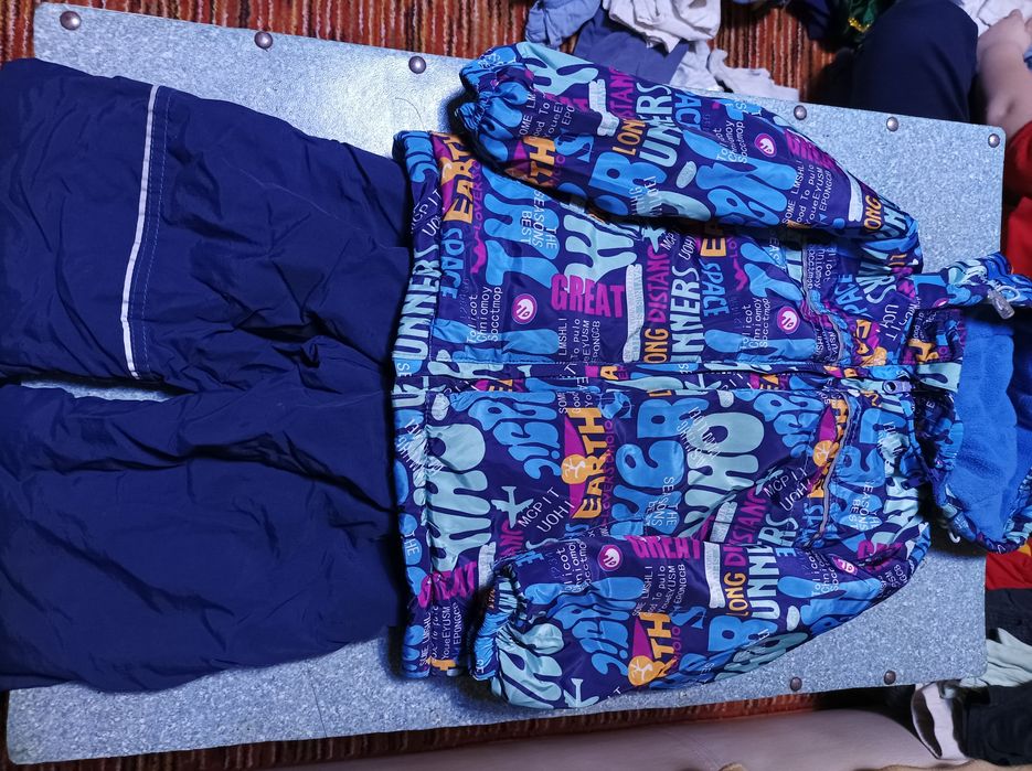 Продам верхнюю одежду