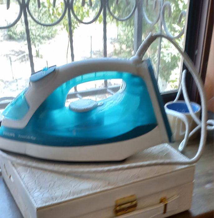 Утюги  рабочие в нормальном состоянии.