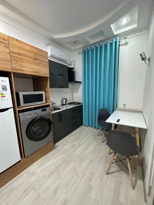 Квартира по суточна без маклера метро Айбек