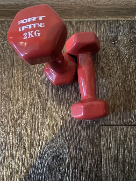Гантели по 2кг  лб