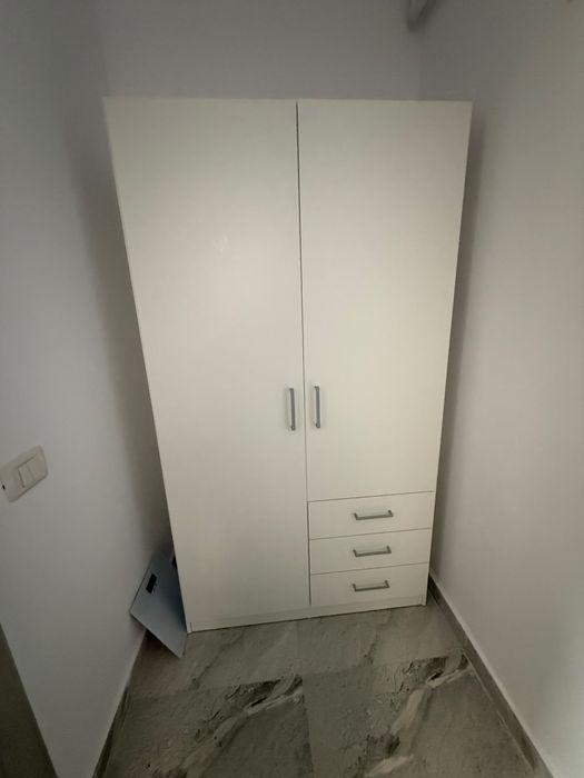 Închiriez garsonieră