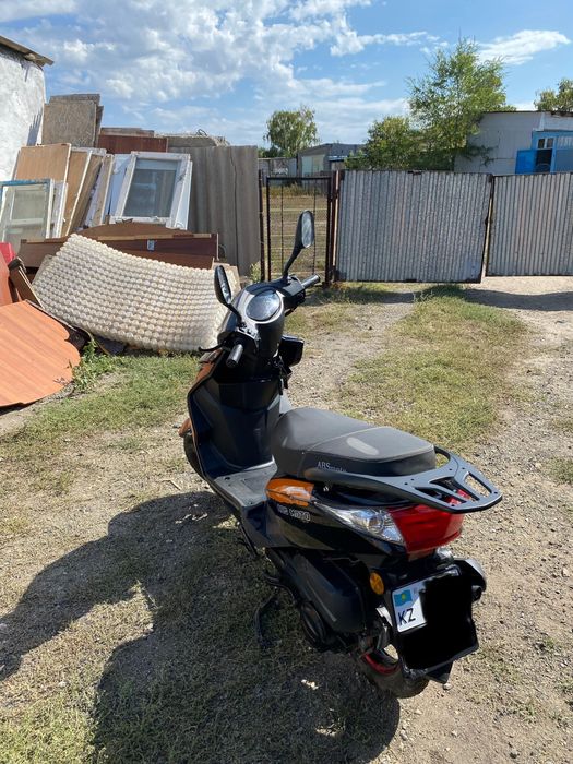 Продам скутер м8