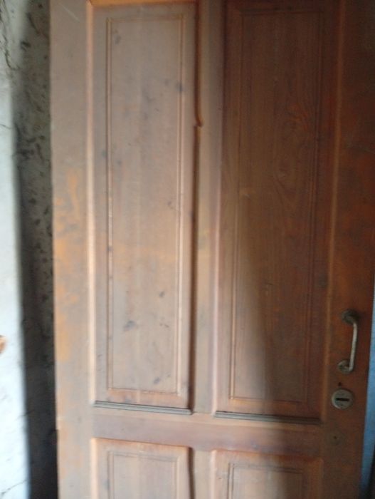 Ағаш есік.косягы жоқ.