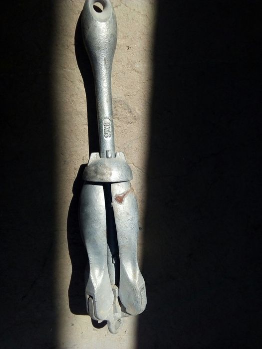 Продам якорь складной