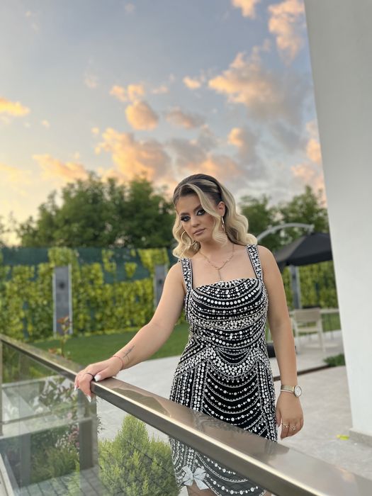 Rochie bijuterie
