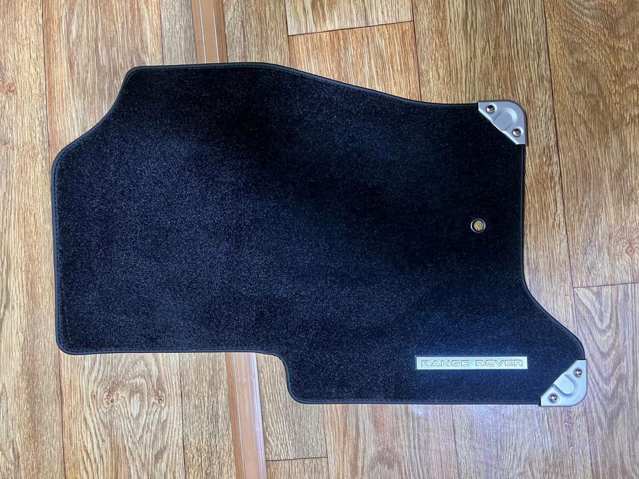 Продам оригинал коврики на Range Rover