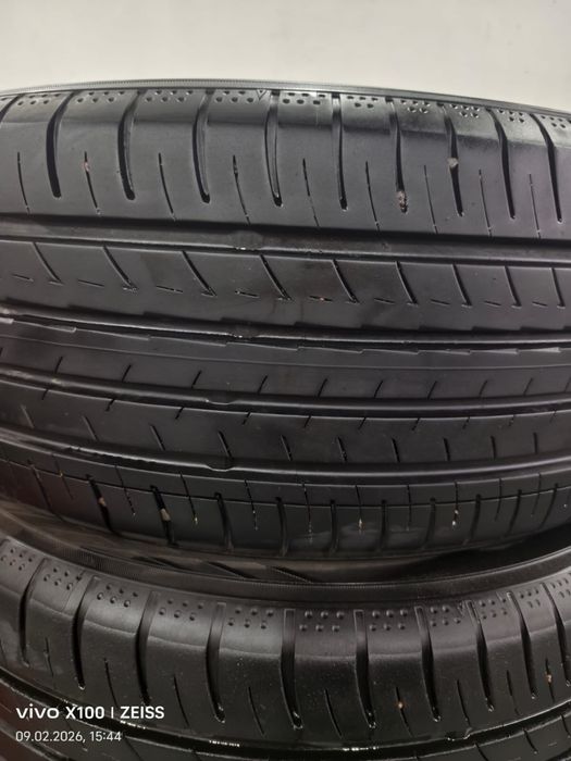 Yolohama 235/55R18