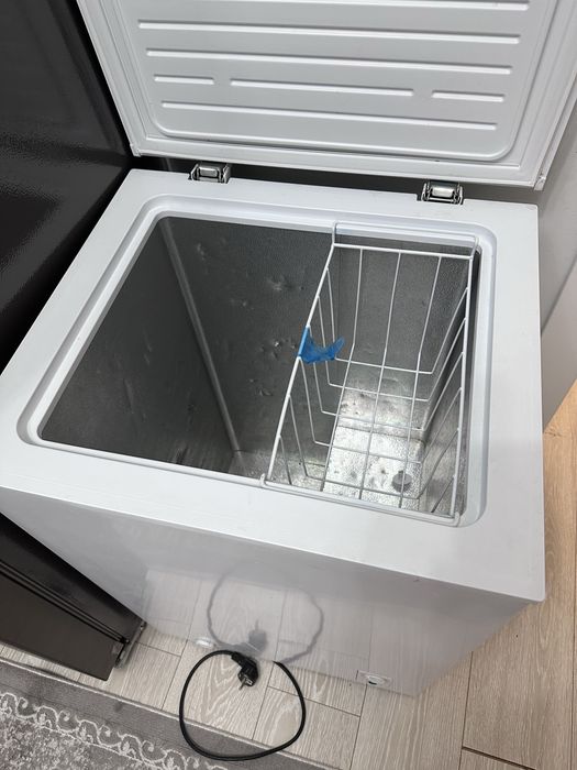 Продам морозильник бирюса