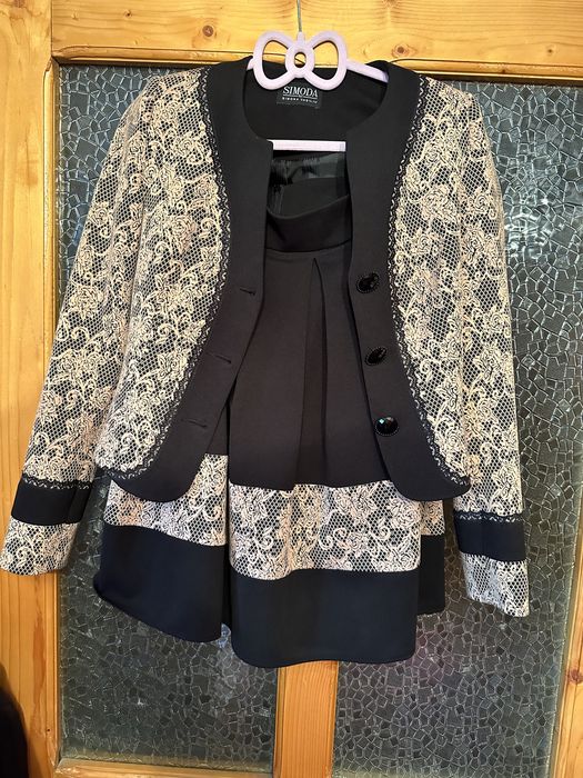 Costum dama, mărimea 40