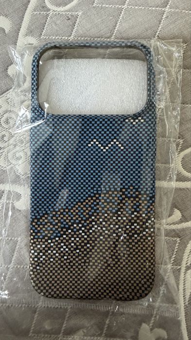 Айфон 17 прога чехол