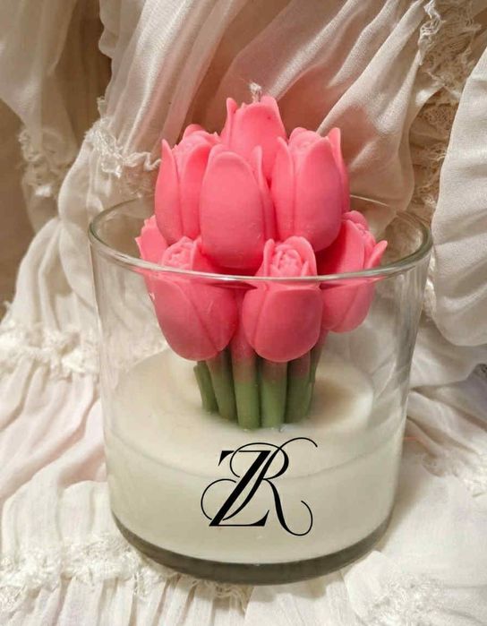 Букети , форми и чаши от свещи. Подарък за всеки повод