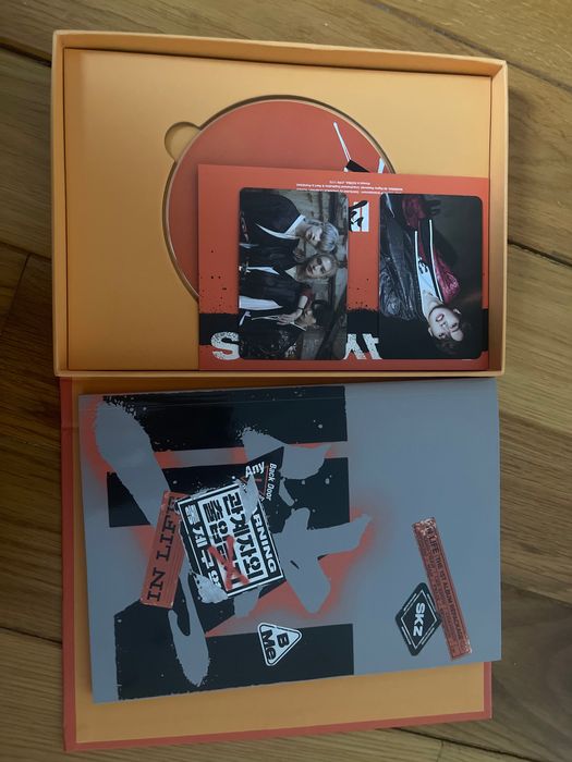 Album Stray Kids In Life, Type A