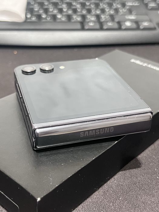 Samsung z flip 5