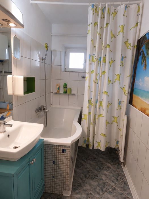 Apartament 3 camere de vanzare - Motru