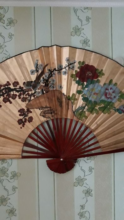 Веер настенный, большой
