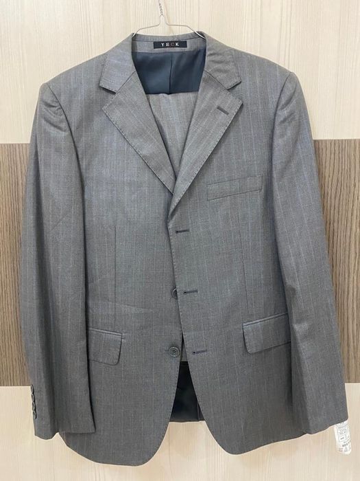 Костюм новый 44 размер