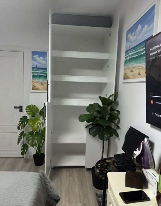 Шкаф плательный универсальный.Торг