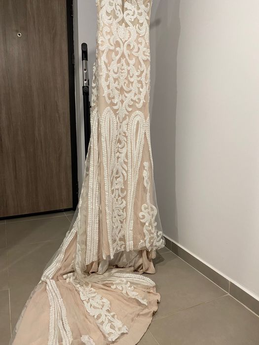 Rochie mireasă sirenă, roz pudra, trena, voal, Simona Codreanu