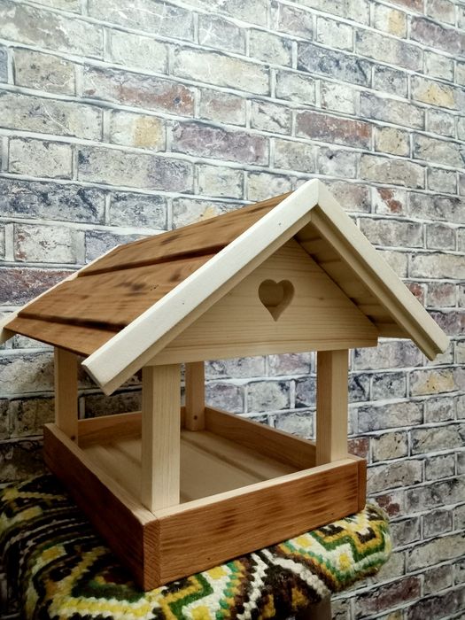 Кормушки  для  птиц, белок